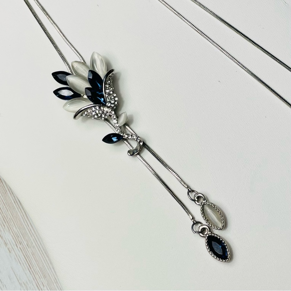 VINTAGE FLOWER NECKLACE - Picture 5 of 8
